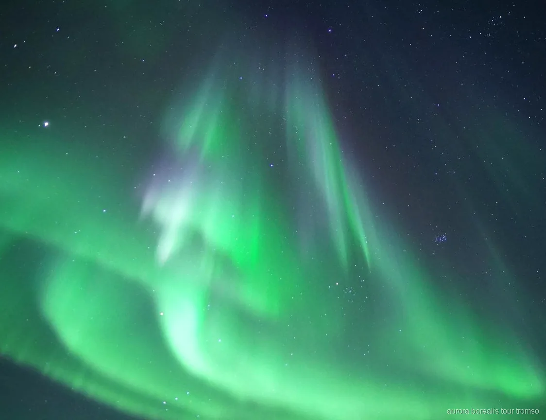 Cabina interior con calefacción a bordo del crucero de auroras boreales de Tromsø